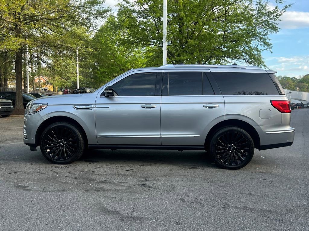 Used 2021 Lincoln Navigator Reserve w/ Luxury Package image 4