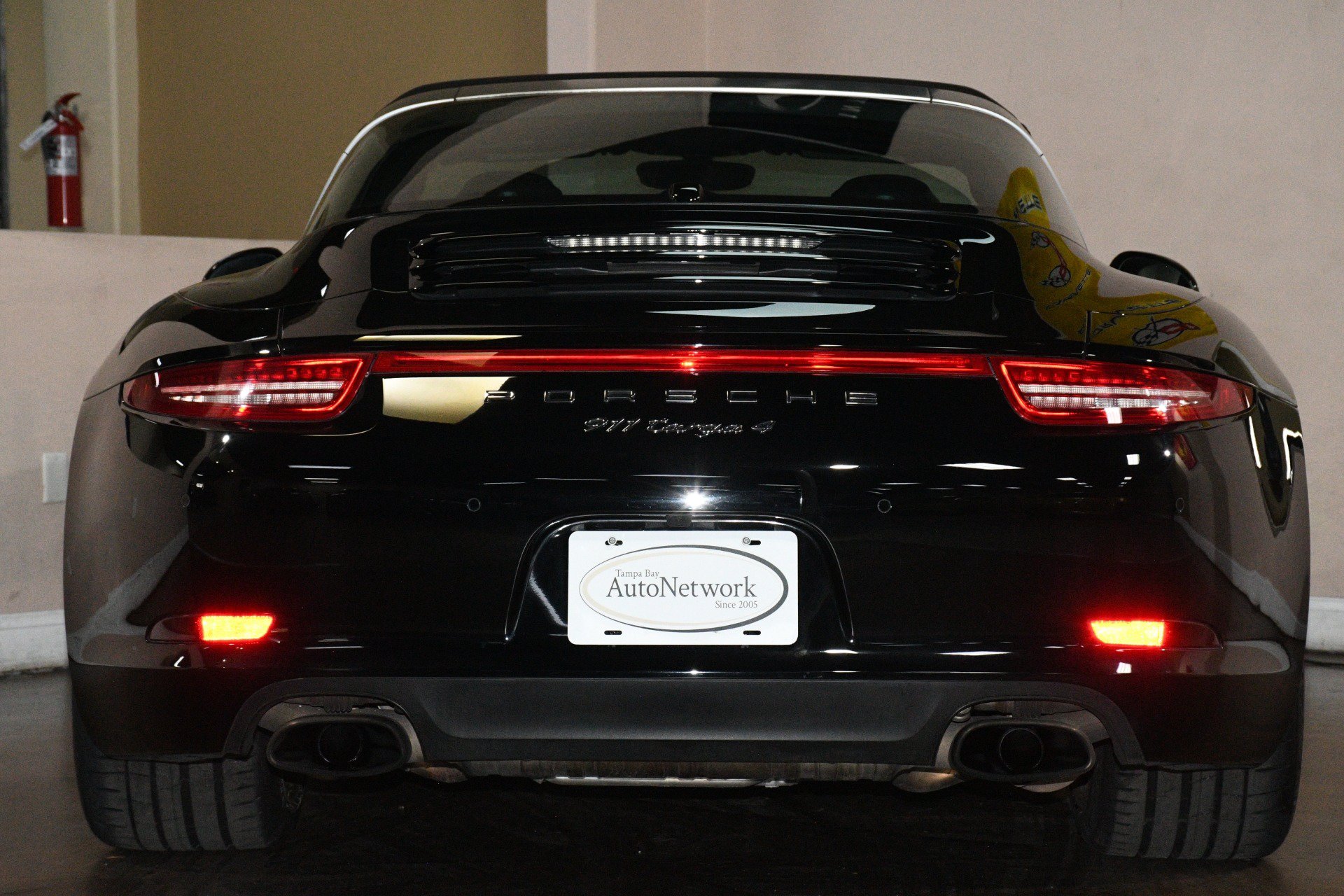 Used 2015 Porsche 911 Targa 4 AWD/4WD image 2