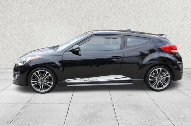 Used 2017 Hyundai Veloster Turbo image 6