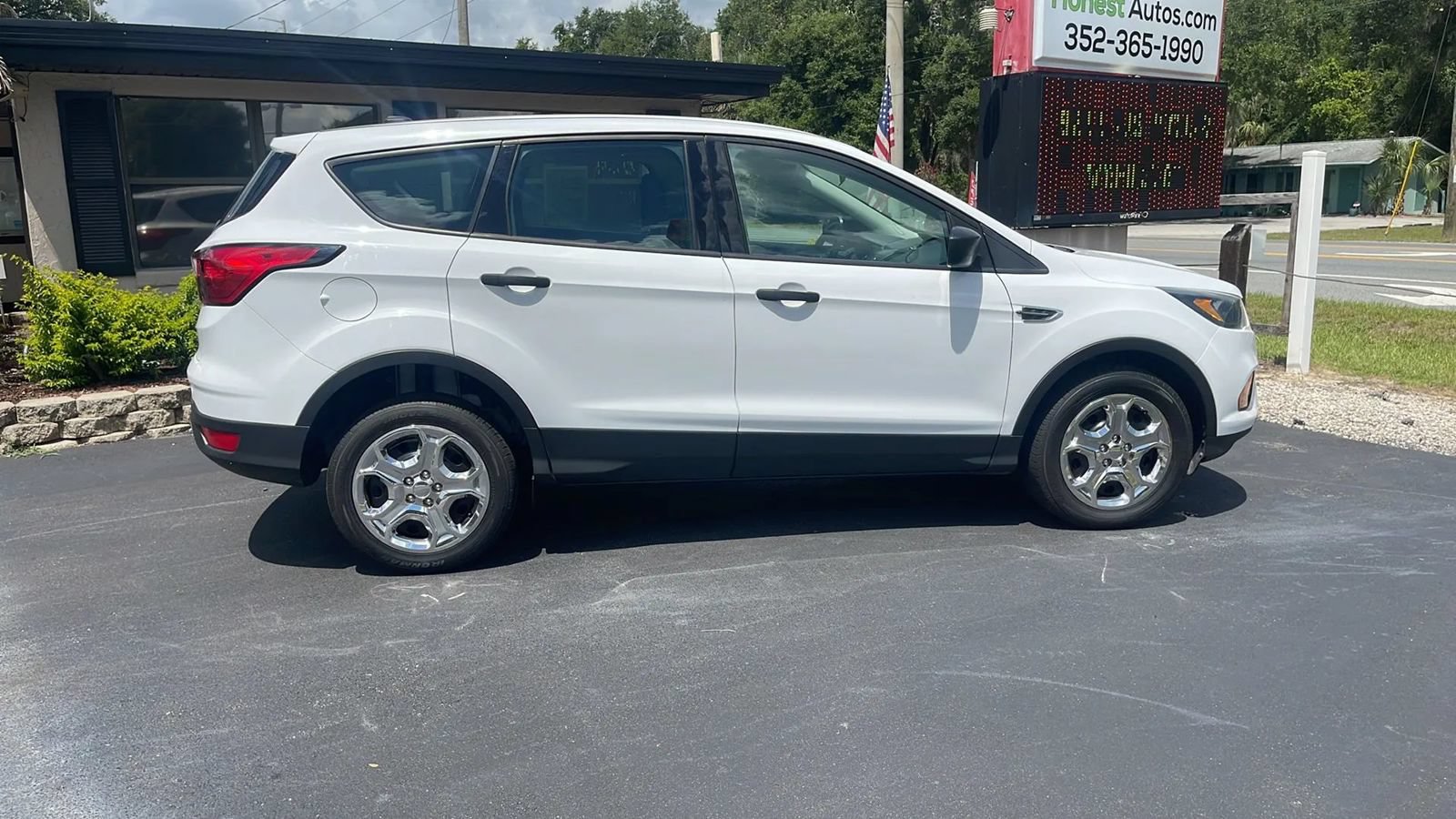 Used 2019 Ford Escape S FWD image 7