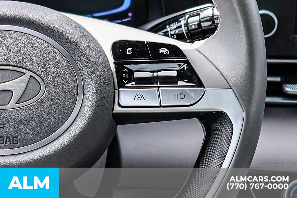 Used 2025 Hyundai Elantra Sport FWD image 34