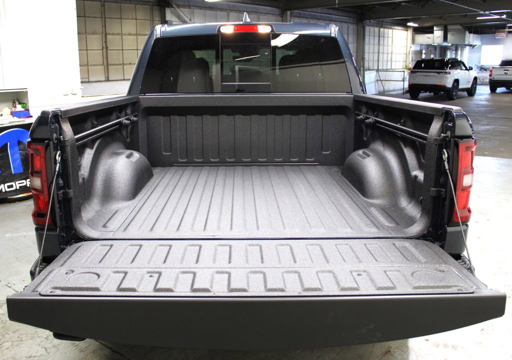 New 2026 RAM 1500 4x4 Crew Cab image 35