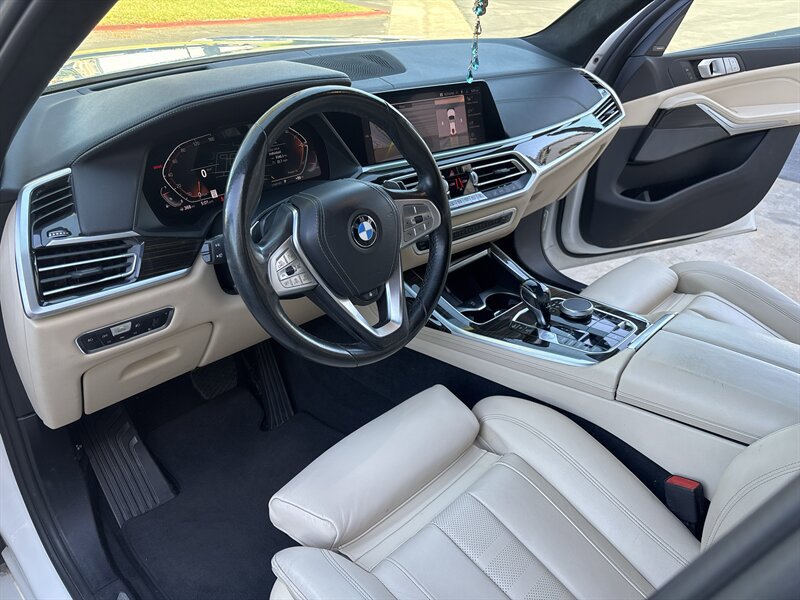 Used 2021 BMW X7 xDrive40i w/ Premium Package AWD/4WD image 23