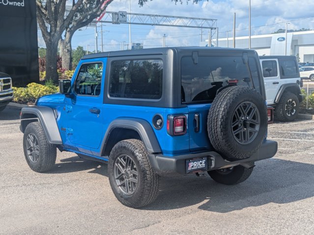 Used 2025 Jeep Wrangler Sport AWD/4WD image 8