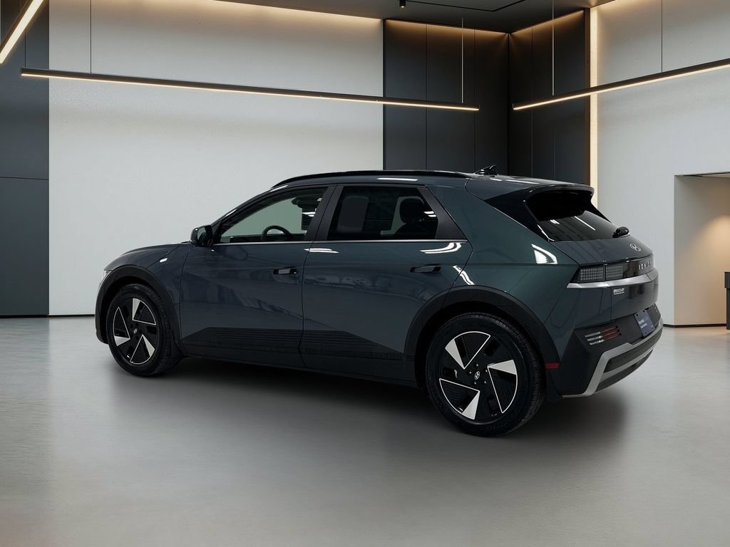 Certified 2025 Hyundai Ioniq 5 SEL RWD image 3