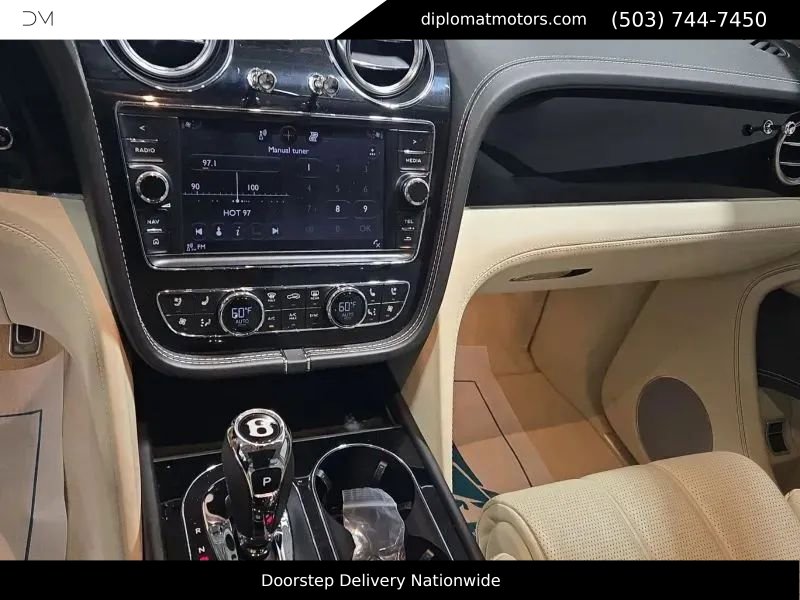 Used 2017 Bentley Bentayga AWD/4WD image 7