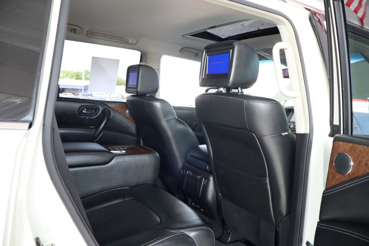 Used 2017 INFINITI QX80 4WD w/ Driver Assistance Package image 37
