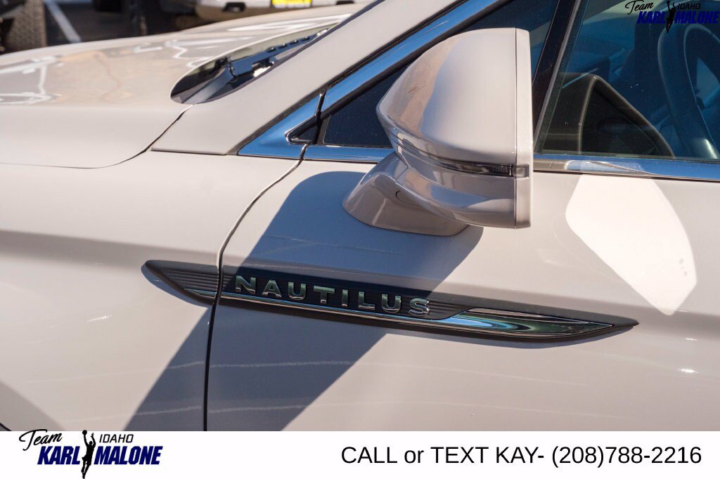 Used 2023 Lincoln Nautilus Reserve w/ Equipment Group 201A AWD/4WD image 24