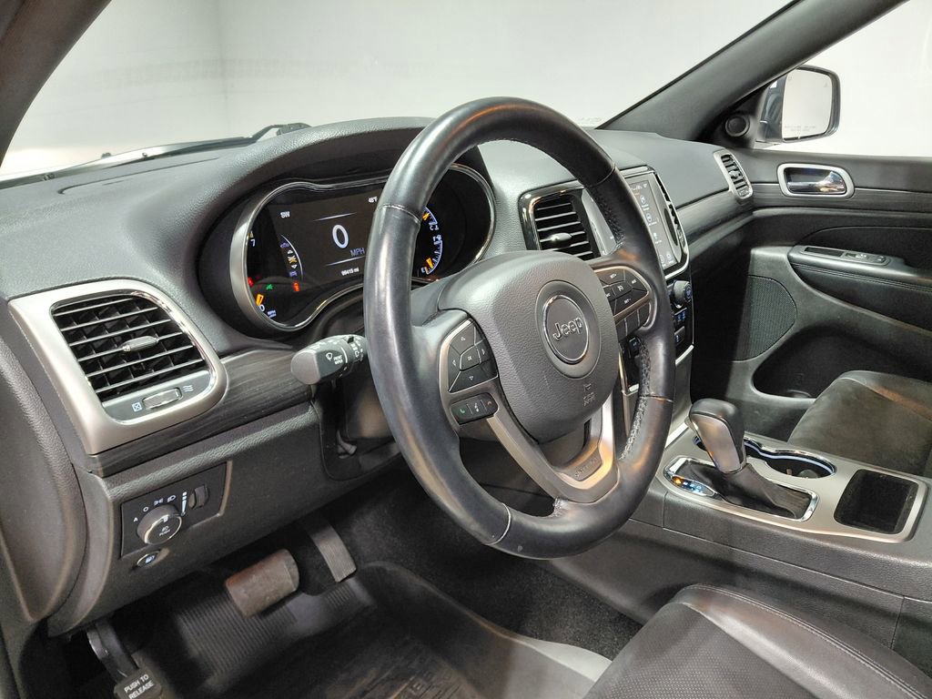 Certified 2021 Jeep Grand Cherokee Laredo X AWD/4WD image 27