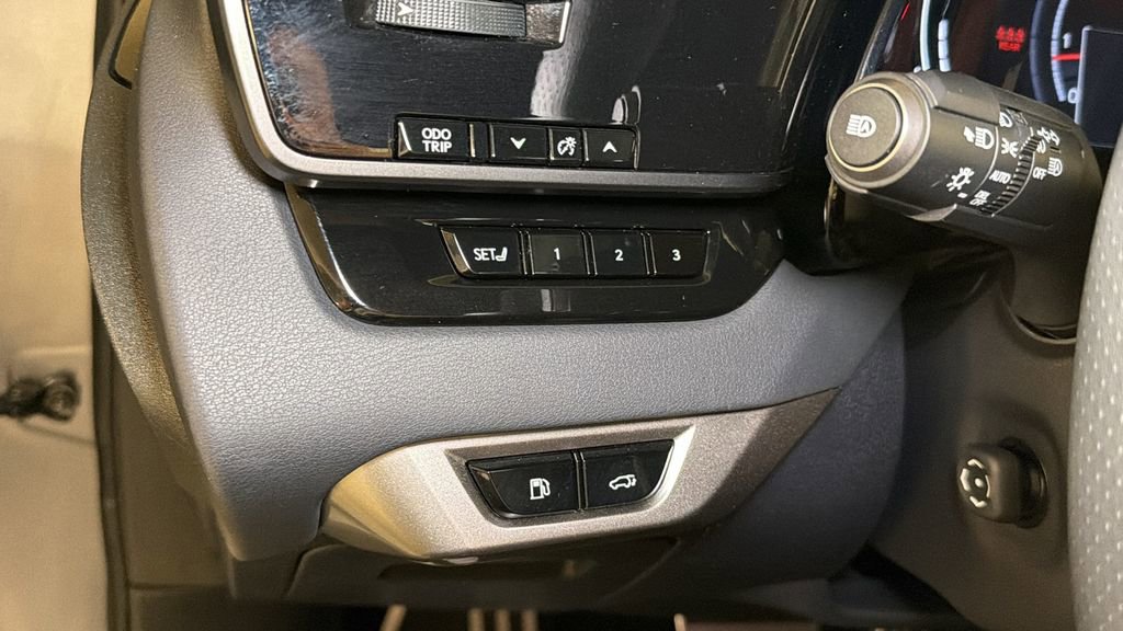 Certified 2023 Lexus RX 350 F Sport w/ Cold Area Package image 32