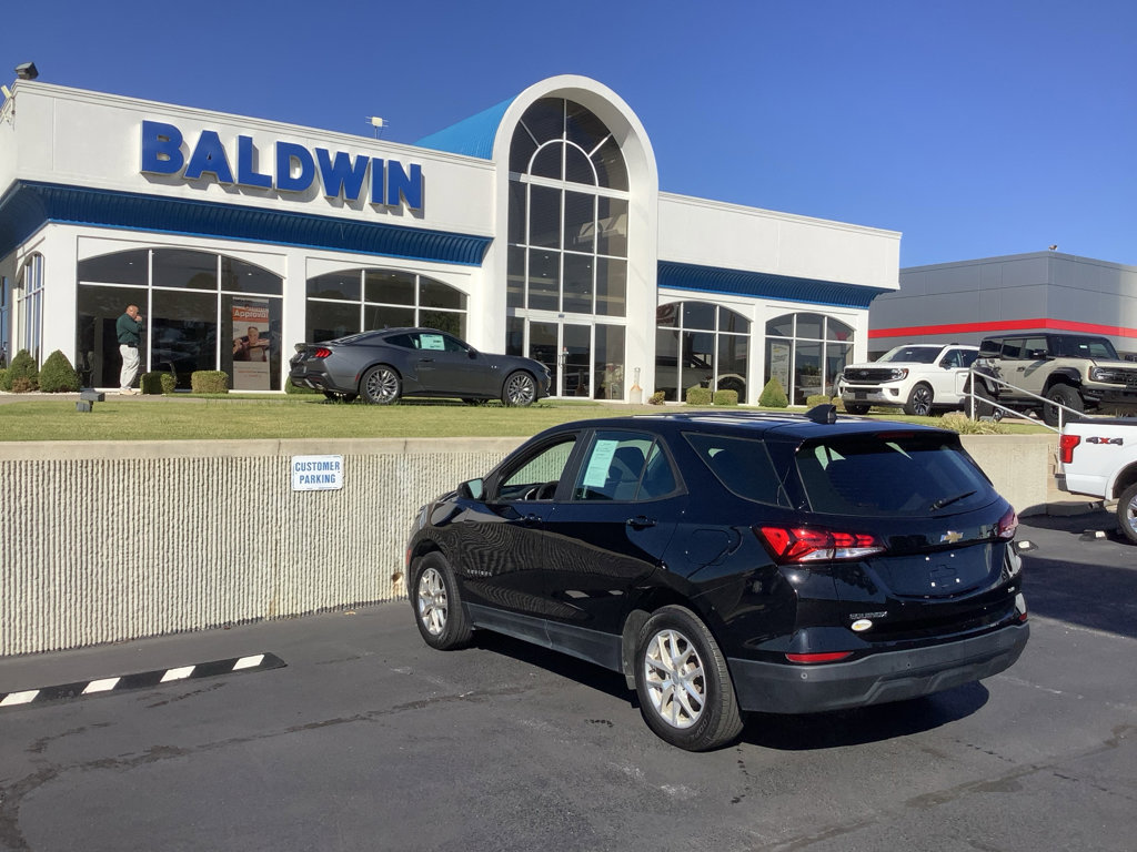 Used 2022 Chevrolet Equinox LS AWD/4WD image 5