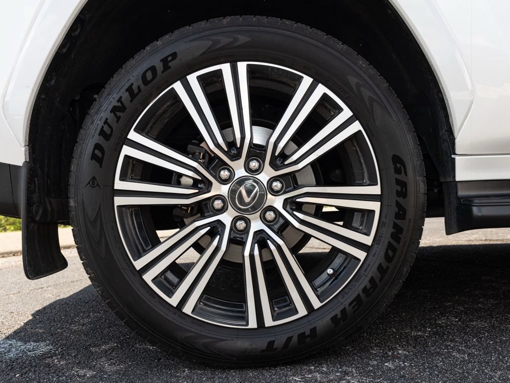 Used 2025 Lexus LX 600 4WD w/ Accessory Package (2T) image 77