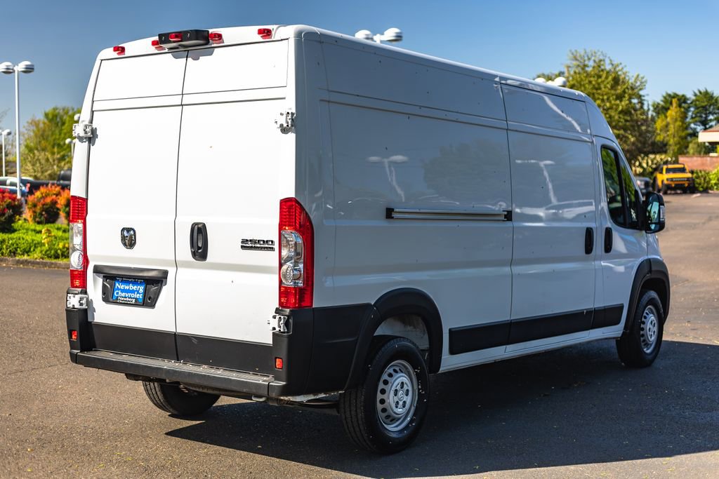Used 2025 RAM ProMaster 2500 w/ Convenience Group FWD image 9