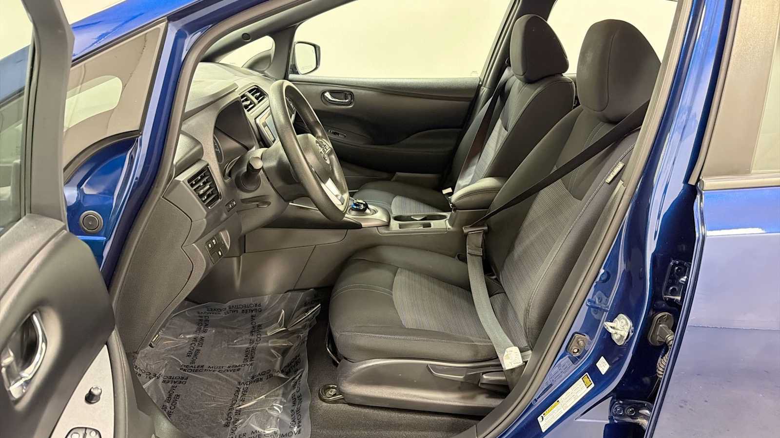 Used 2022 Nissan Leaf S FWD image 13