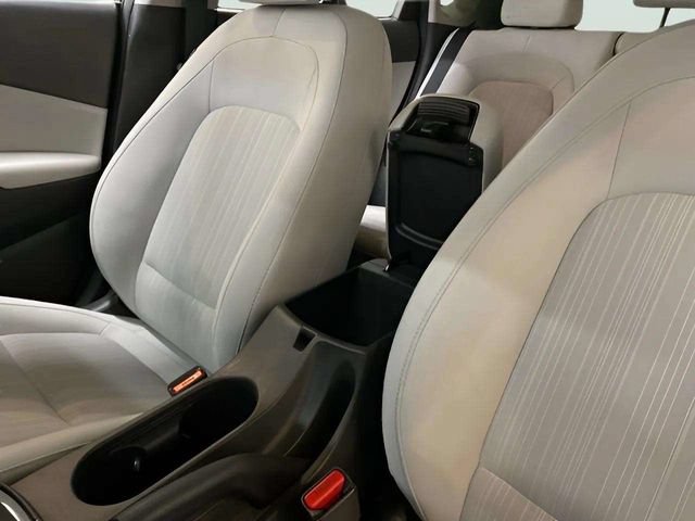 Used 2022 Hyundai Kona SEL FWD image 20
