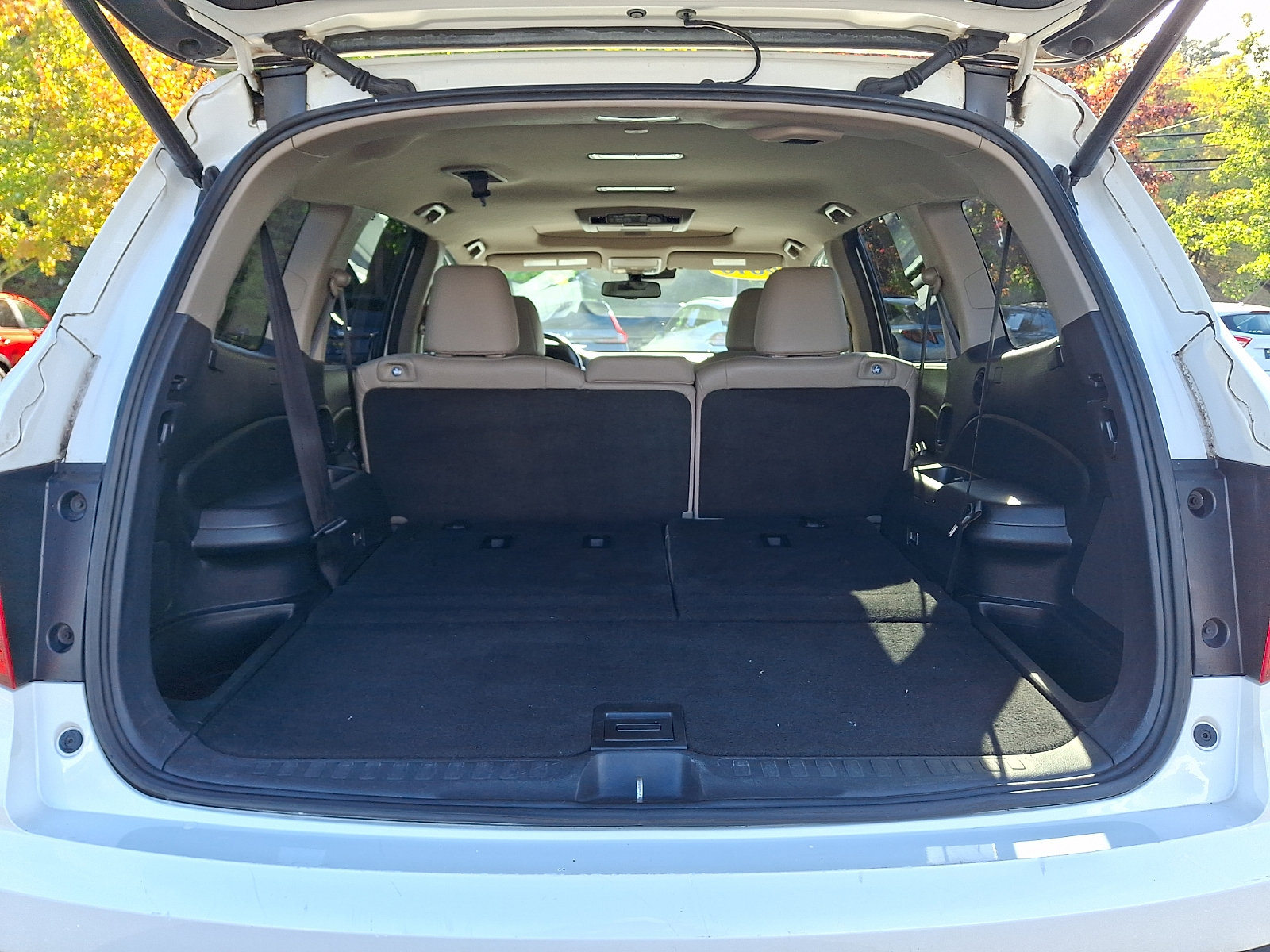 Used 2016 Honda Pilot Touring image 32
