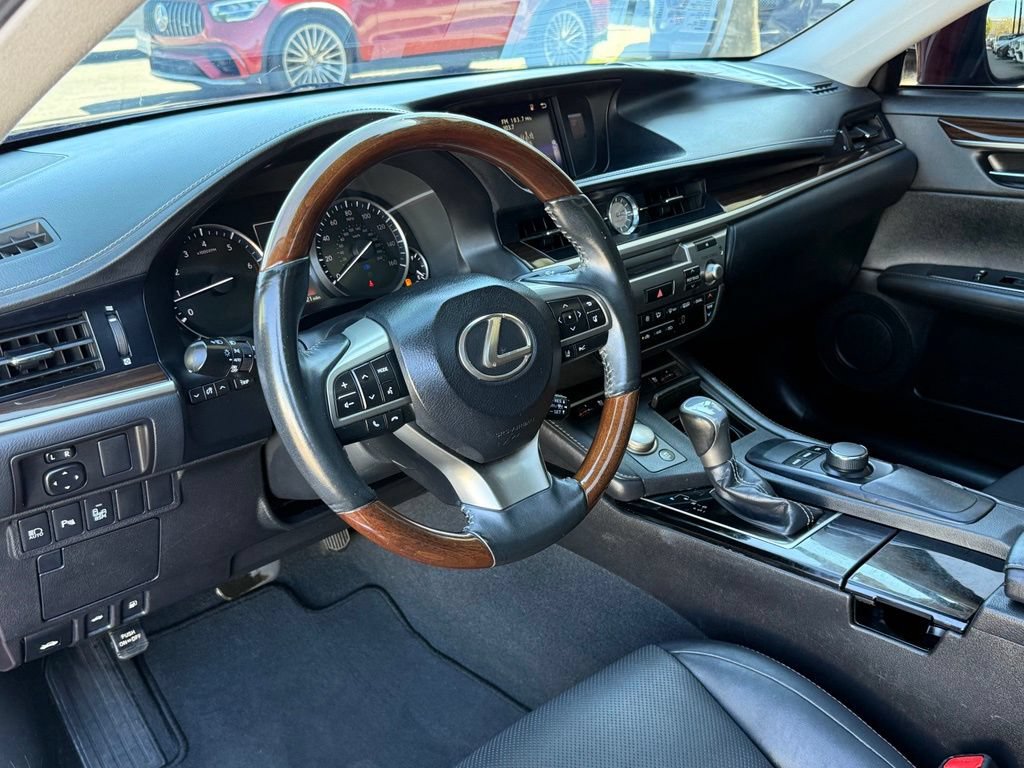 Used 2017 Lexus ES 350 w/ Premium Package FWD image 19