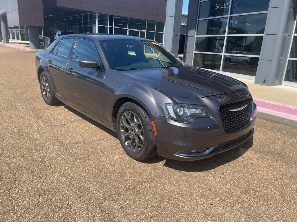 Used 2016 Chrysler 300 S image 11