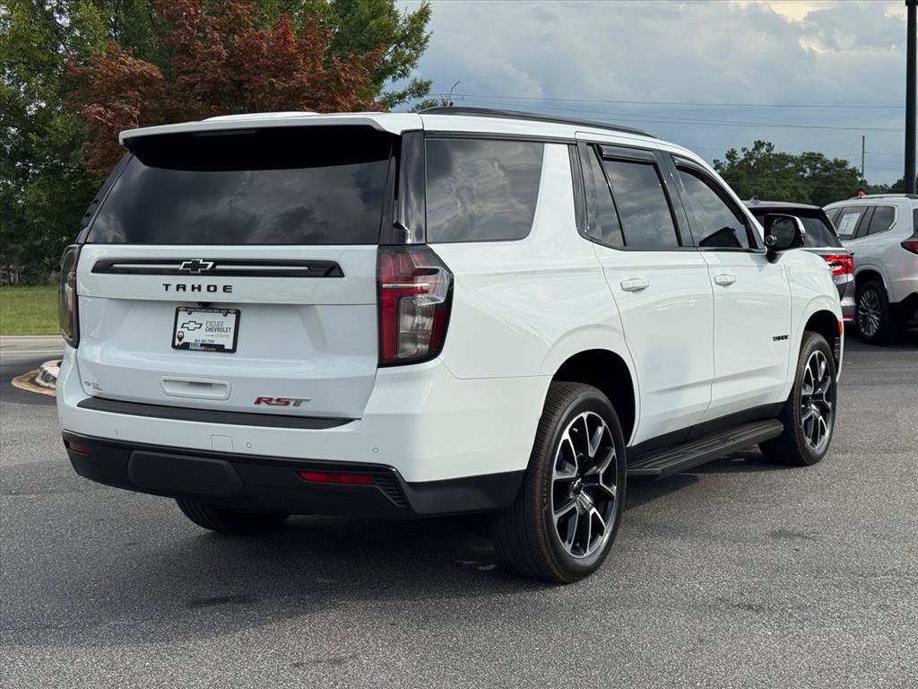 Used 2024 Chevrolet Tahoe RST w/ Luxury Package AWD/4WD image 3