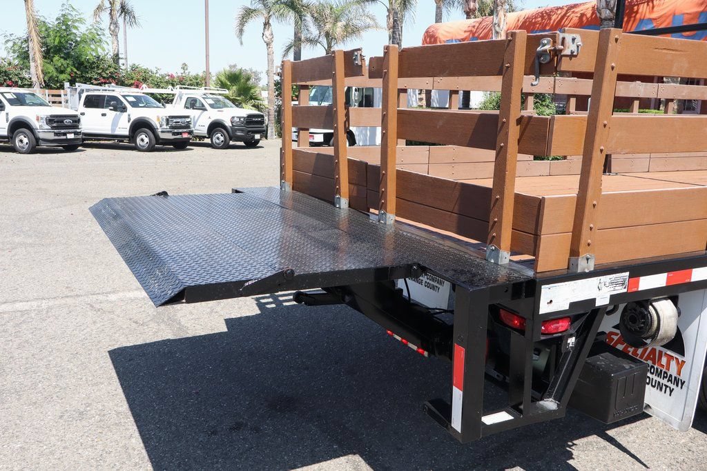 Used 2015 Ford F550 2WD Regular Cab Super Duty image 10