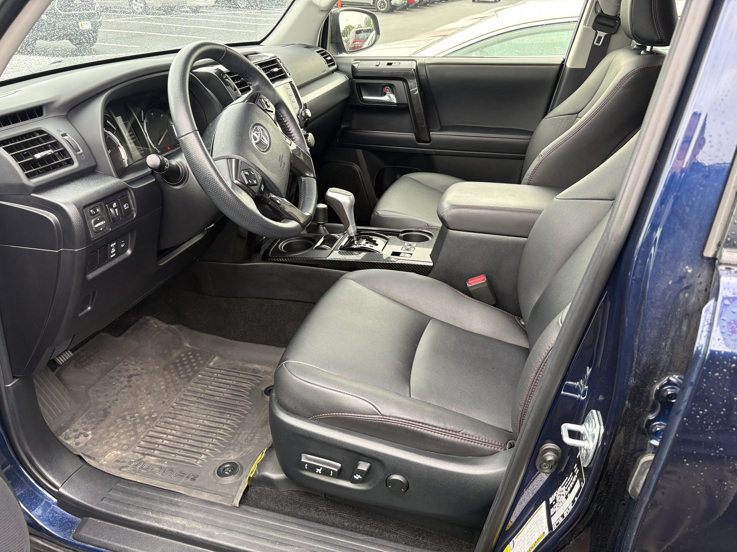 Certified 2023 Toyota 4Runner TRD Off-Road Premium w/ Moonroof Package AWD/4WD image 3