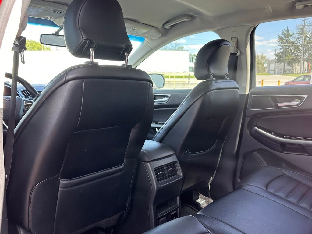 Used 2015 Ford Edge SEL w/ Equipment Group 201A AWD/4WD image 13