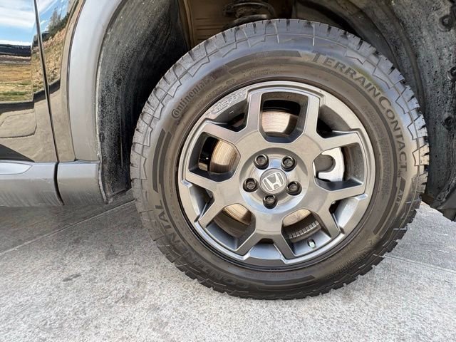 Used 2025 Honda Pilot TrailSport image 32