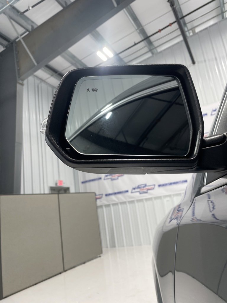 Used 2023 GMC Acadia Denali image 14