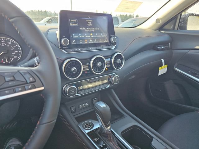Used 2025 Nissan Sentra SR w/ SR Premium Package image 27