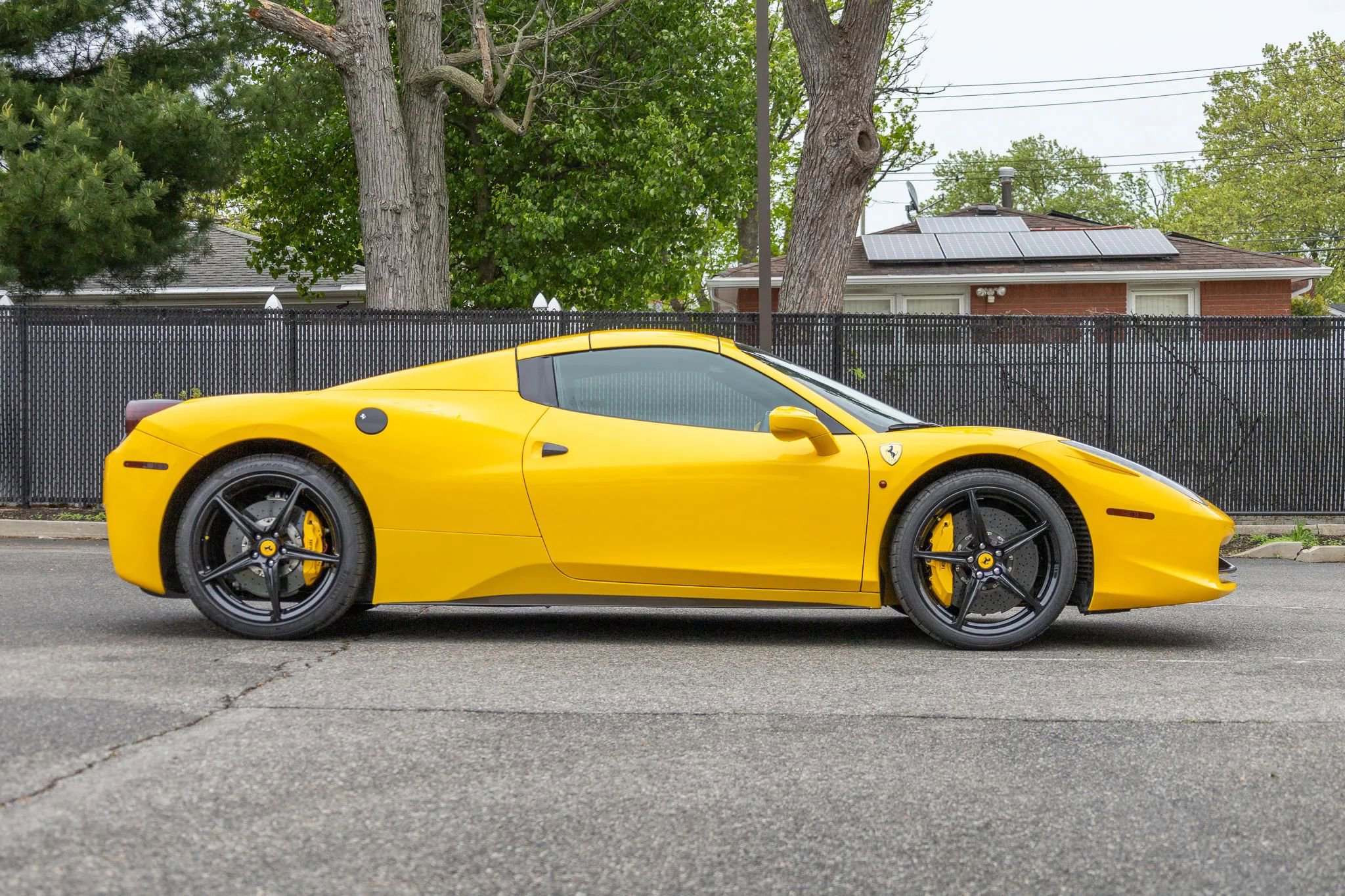Used 2013 Ferrari 458 Spider RWD image 30