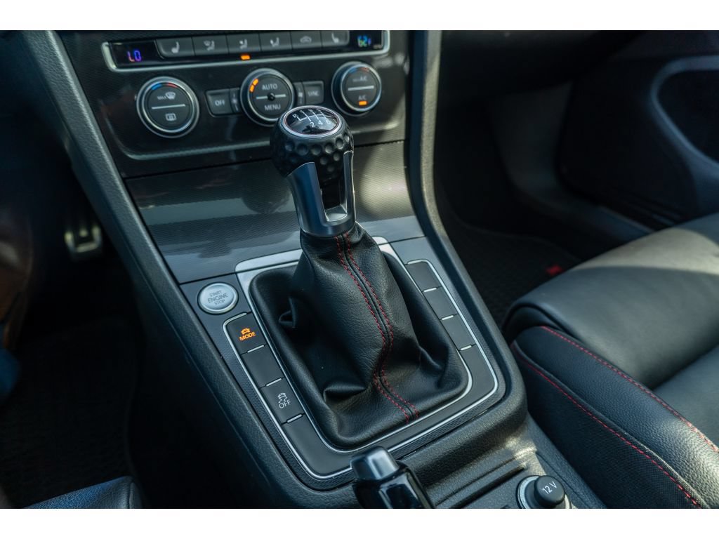 Used 2017 Volkswagen GTI Autobahn FWD image 27