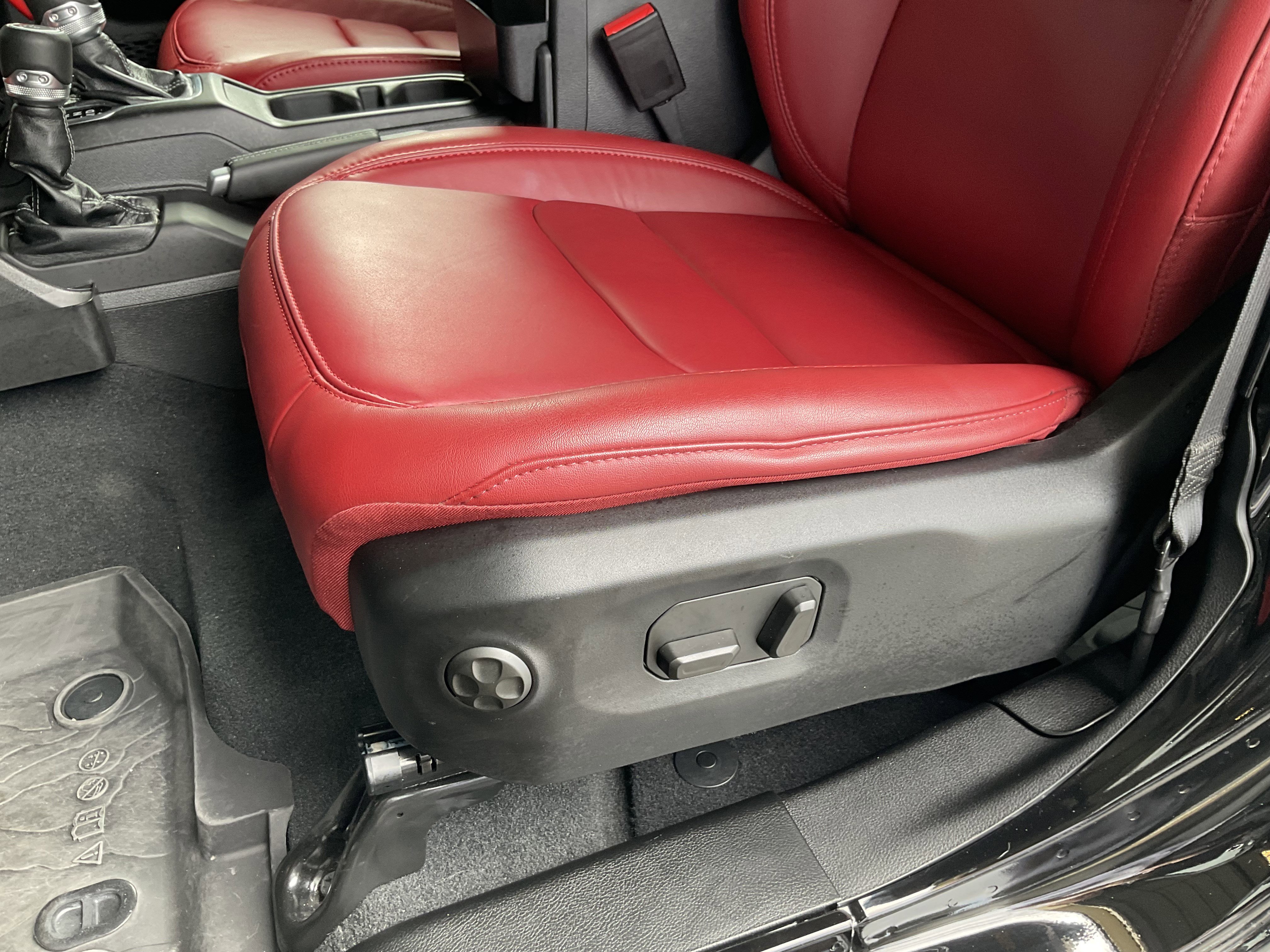 Used 2024 Jeep Wrangler Unlimited Rubicon 392 image 31