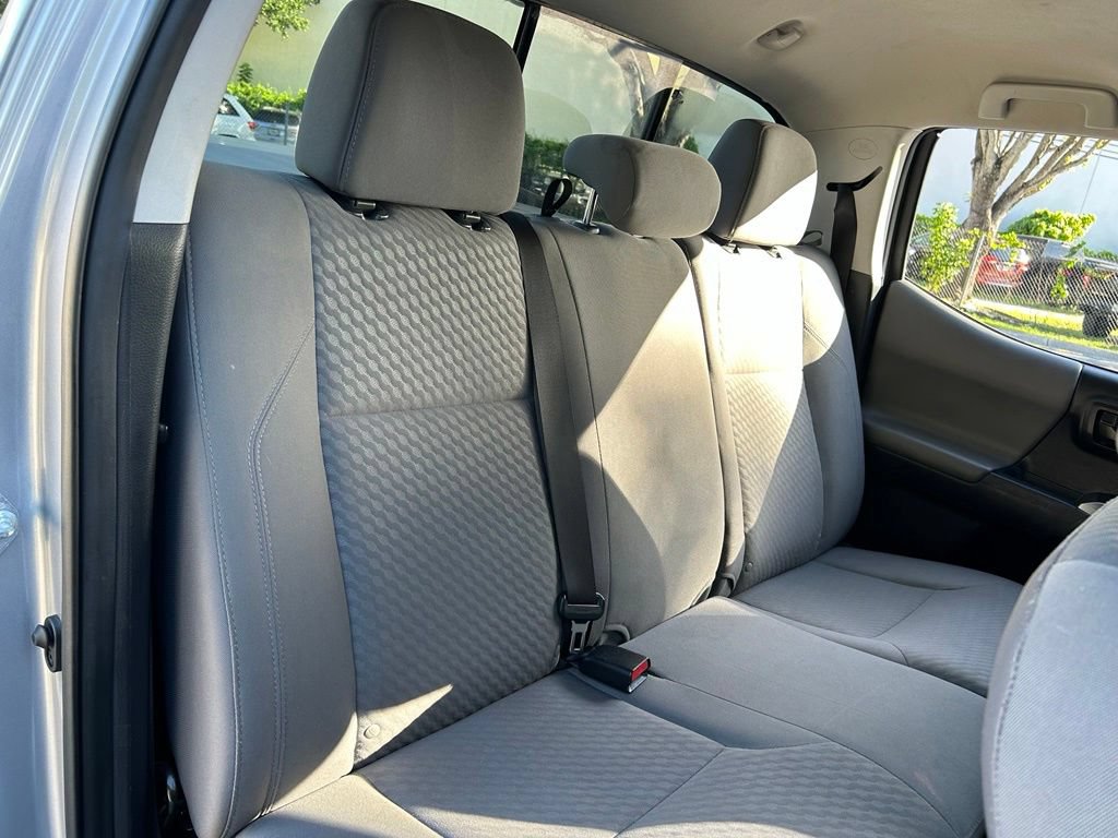 Used 2021 Toyota Tacoma SR5 RWD image 44