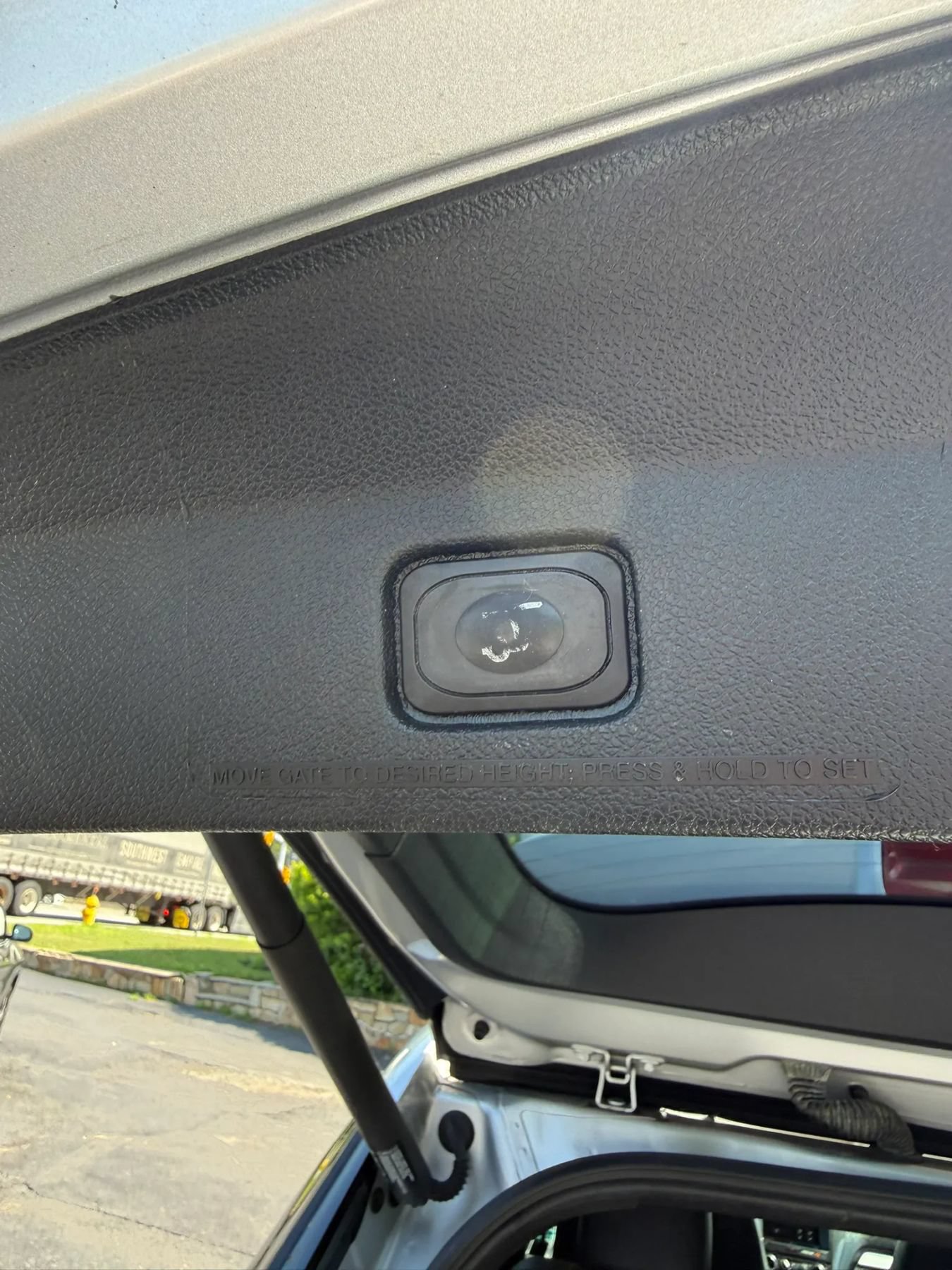 Used 2016 Ford Explorer XLT w/ Equipment Group 202A AWD/4WD image 15