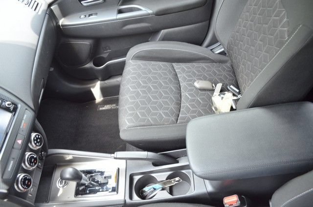 Used 2025 Mitsubishi Outlander Sport ES AWD/4WD image 25