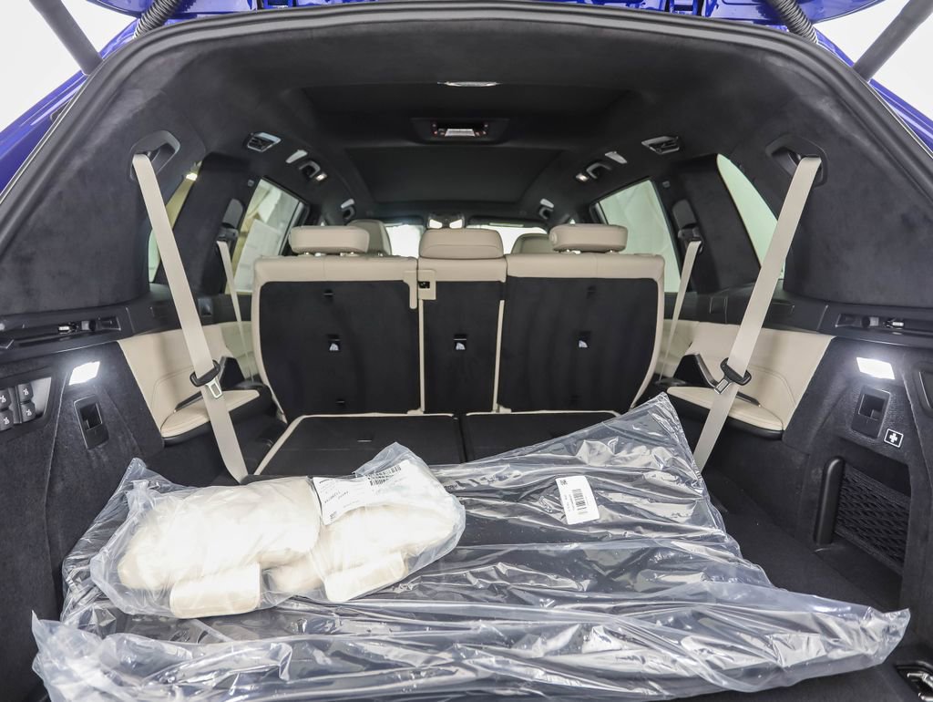 New 2026 BMW X7 M60i image 29