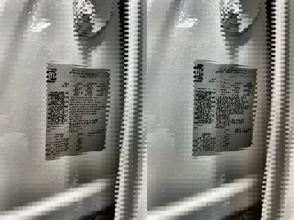 Used 2025 Chevrolet Silverado EV W/T image 36