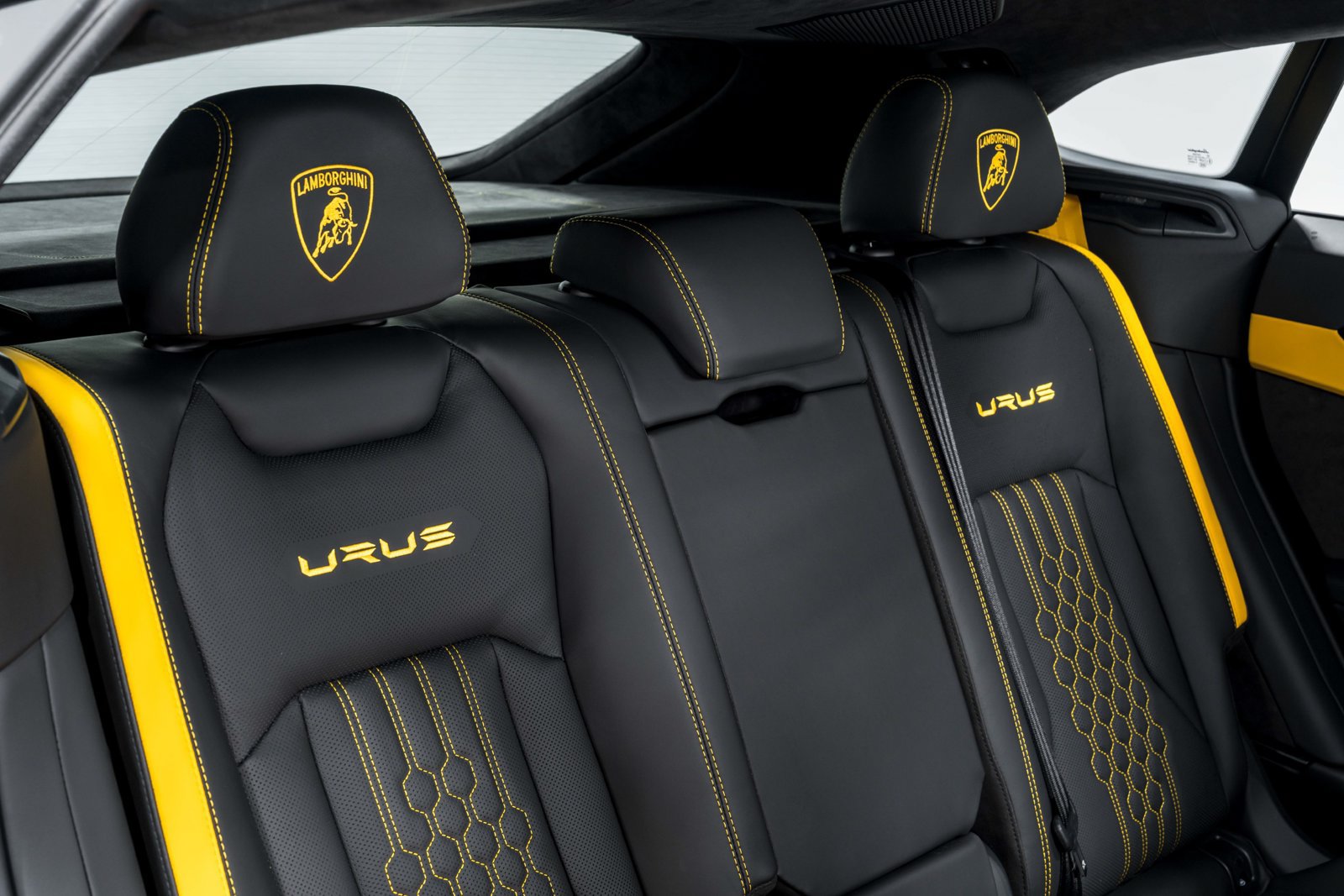 Used 2024 Lamborghini Urus S AWD/4WD image 33