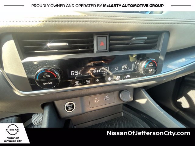 Used 2023 Nissan Rogue SV AWD/4WD image 23