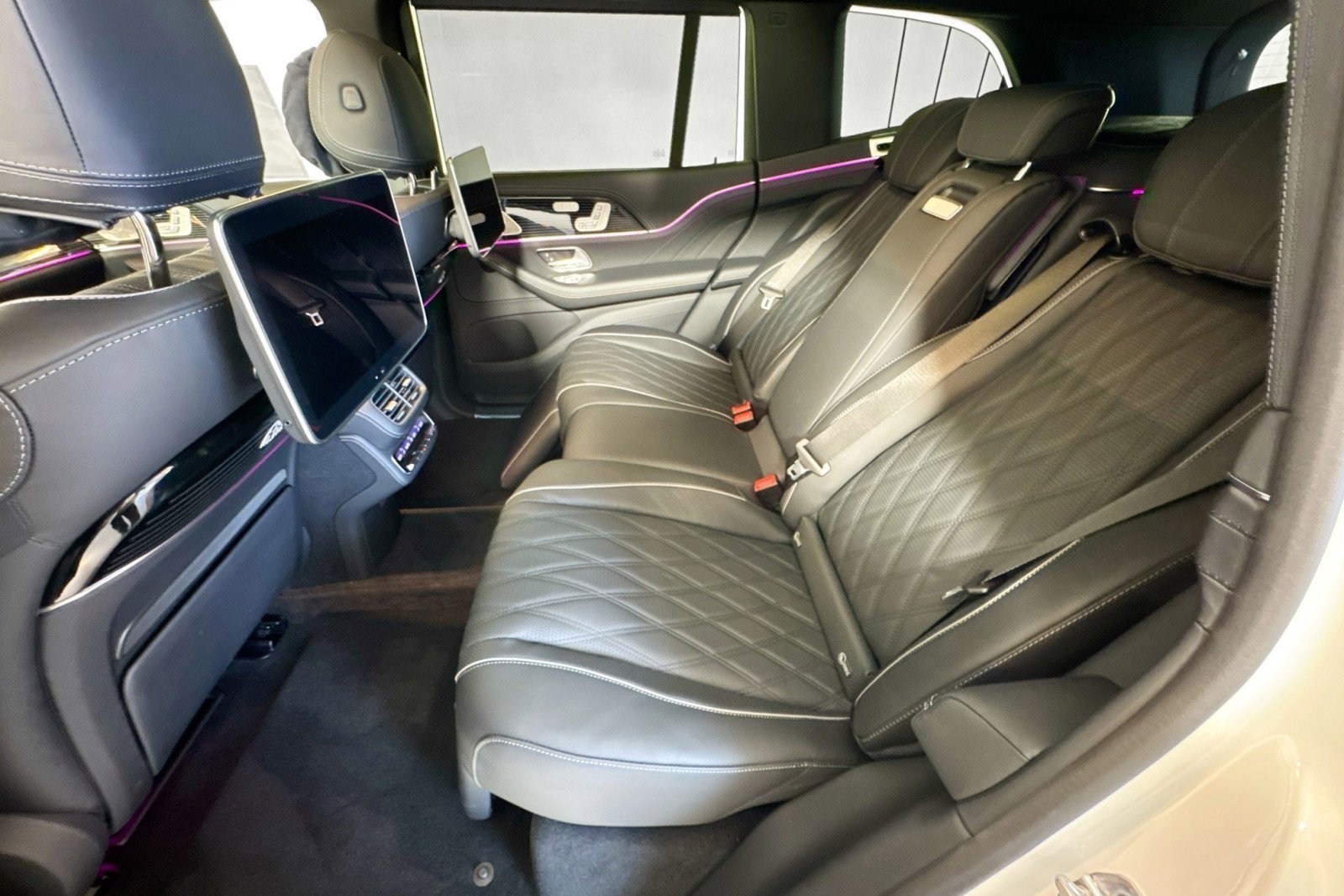 New 2026 Mercedes-Benz Maybach GLS 600 4MATIC image 22