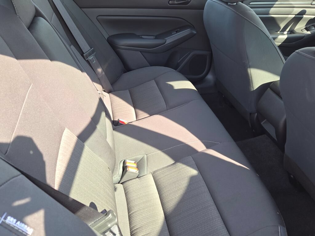 Used 2025 Nissan Altima 2.5 S FWD image 10