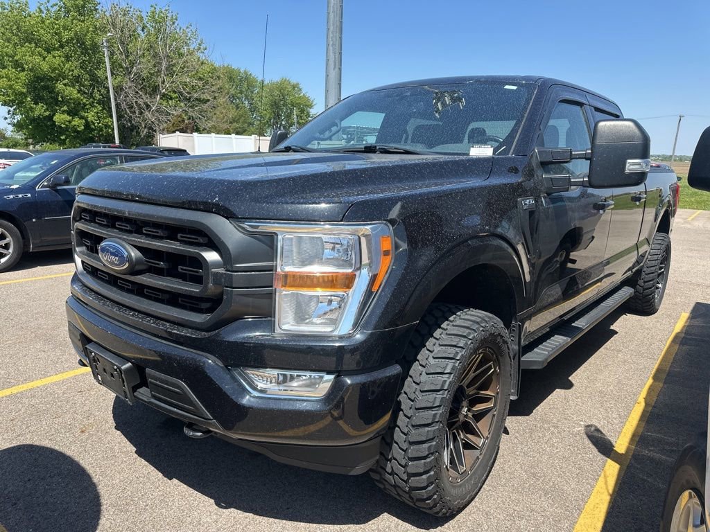Used 2021 Ford F150 XLT w/ Equipment Group 301A Mid AWD/4WD image 17