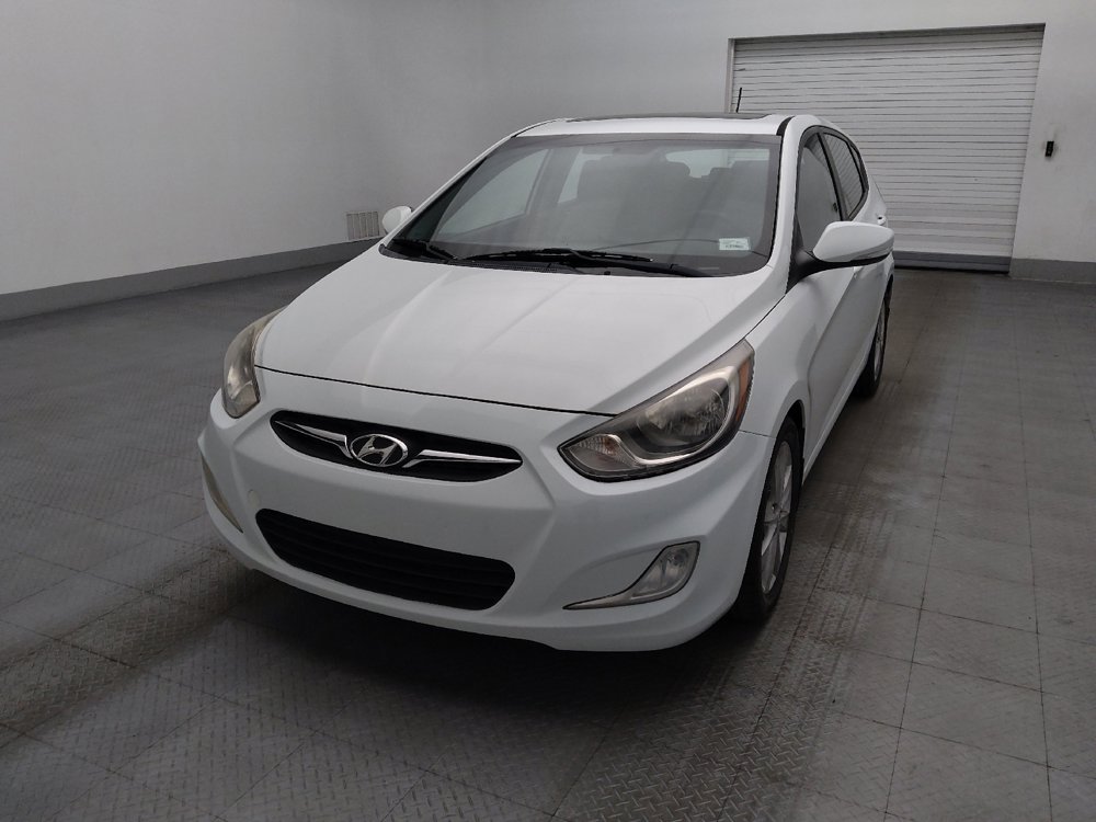 Used 2013 Hyundai Accent SE FWD image 15