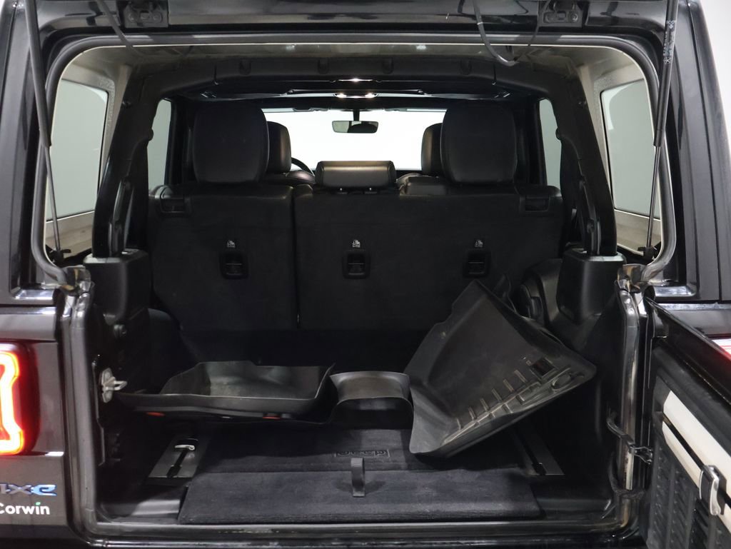 Used 2021 Jeep Wrangler Unlimited Rubicon 4xe w/ Steel Bumper Group image 18