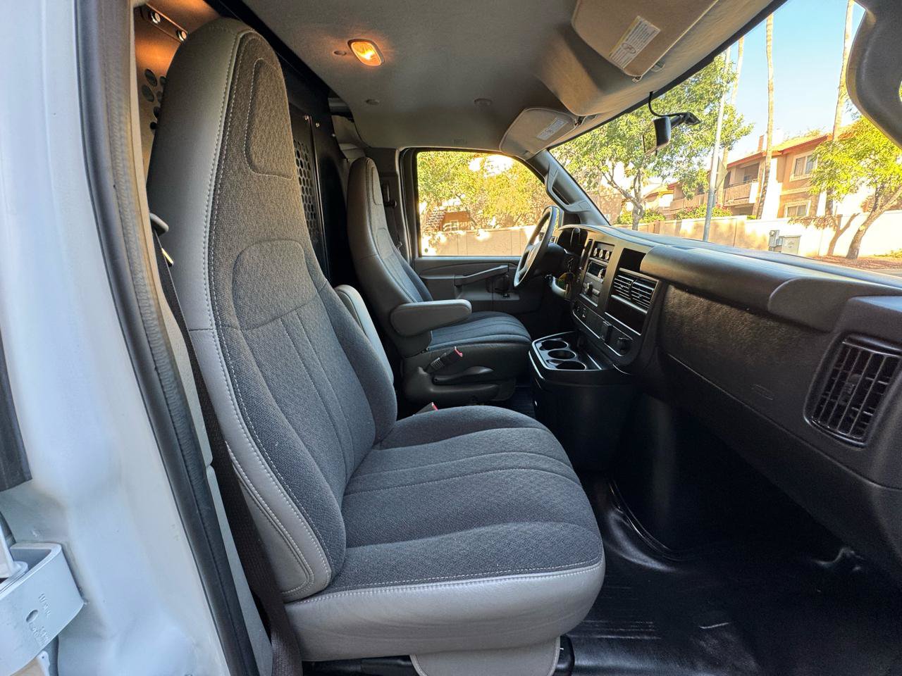 Used 2025 GMC Savana 2500 w/ Driver Convenience Package RWD image 17