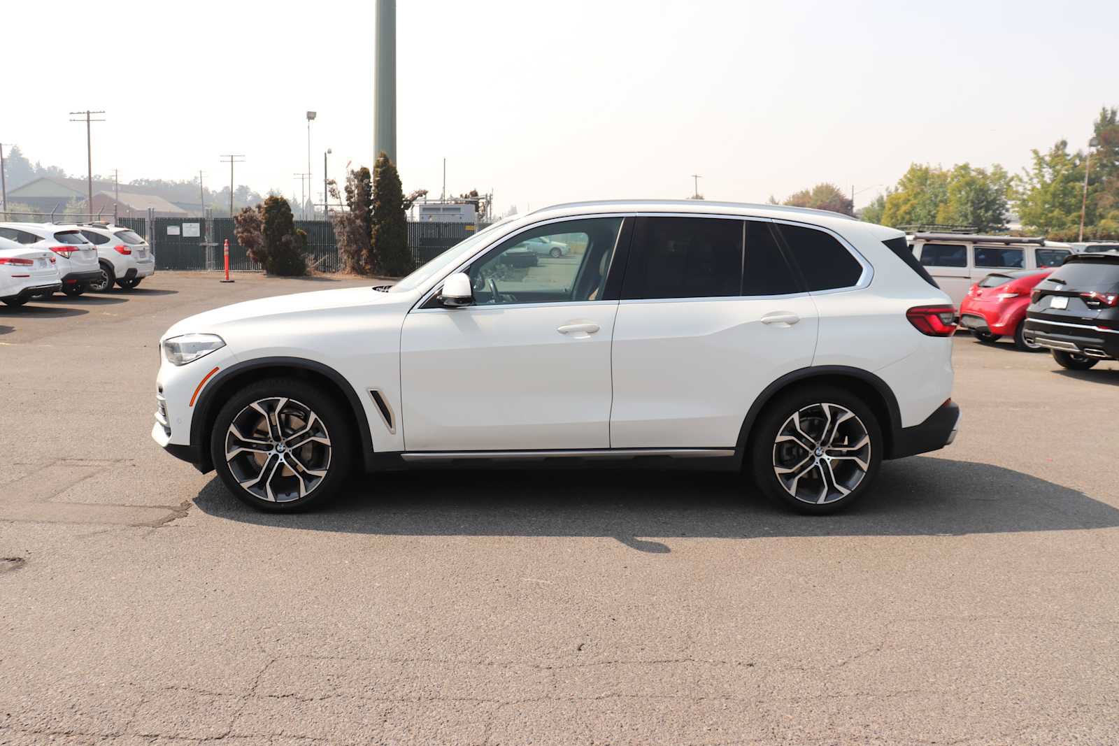 Used 2019 BMW X5 xDrive40i w/ Premium Package 2 AWD/4WD image 8