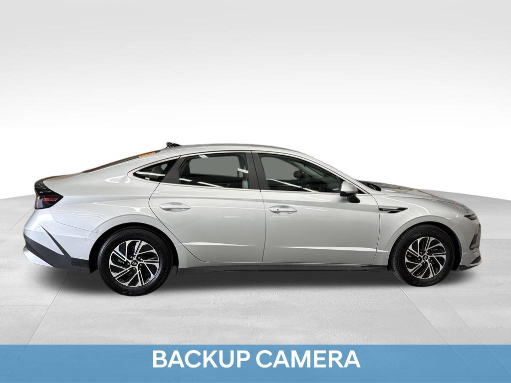 Used 2026 Hyundai Sonata Blue FWD image 9