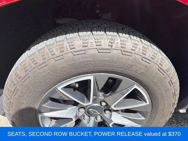 Used 2021 Chevrolet Tahoe Z71 w/ Luxury Package AWD/4WD image 10