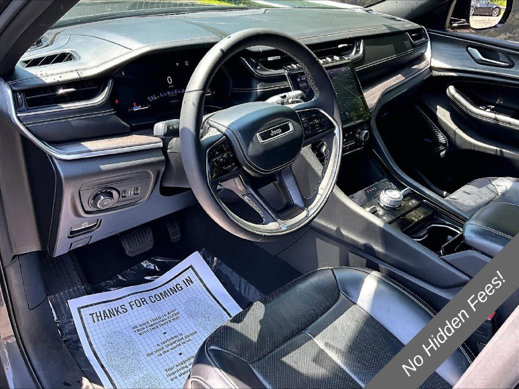 Used 2023 Jeep Grand Cherokee L Overland AWD/4WD image 12