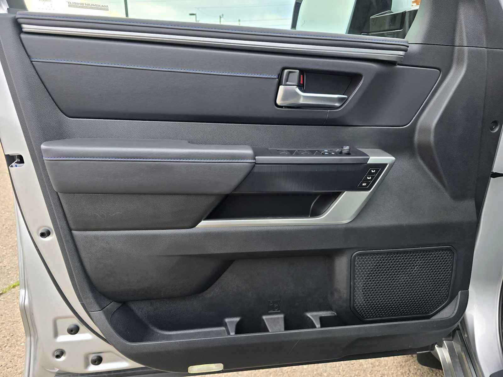 Certified 2025 Toyota Sequoia Platinum image 23